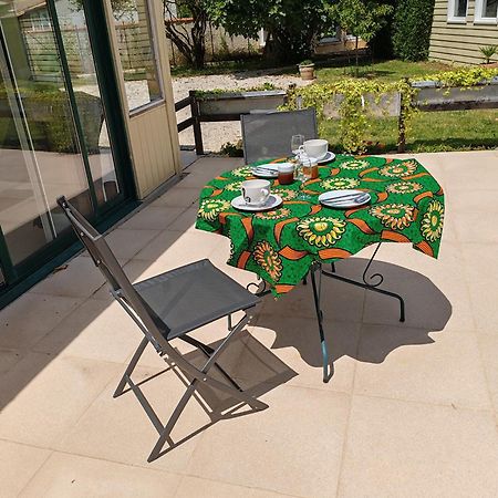 Bed and Breakfast La Revetizon Saint-Pierre-d'Amilly Exterior foto