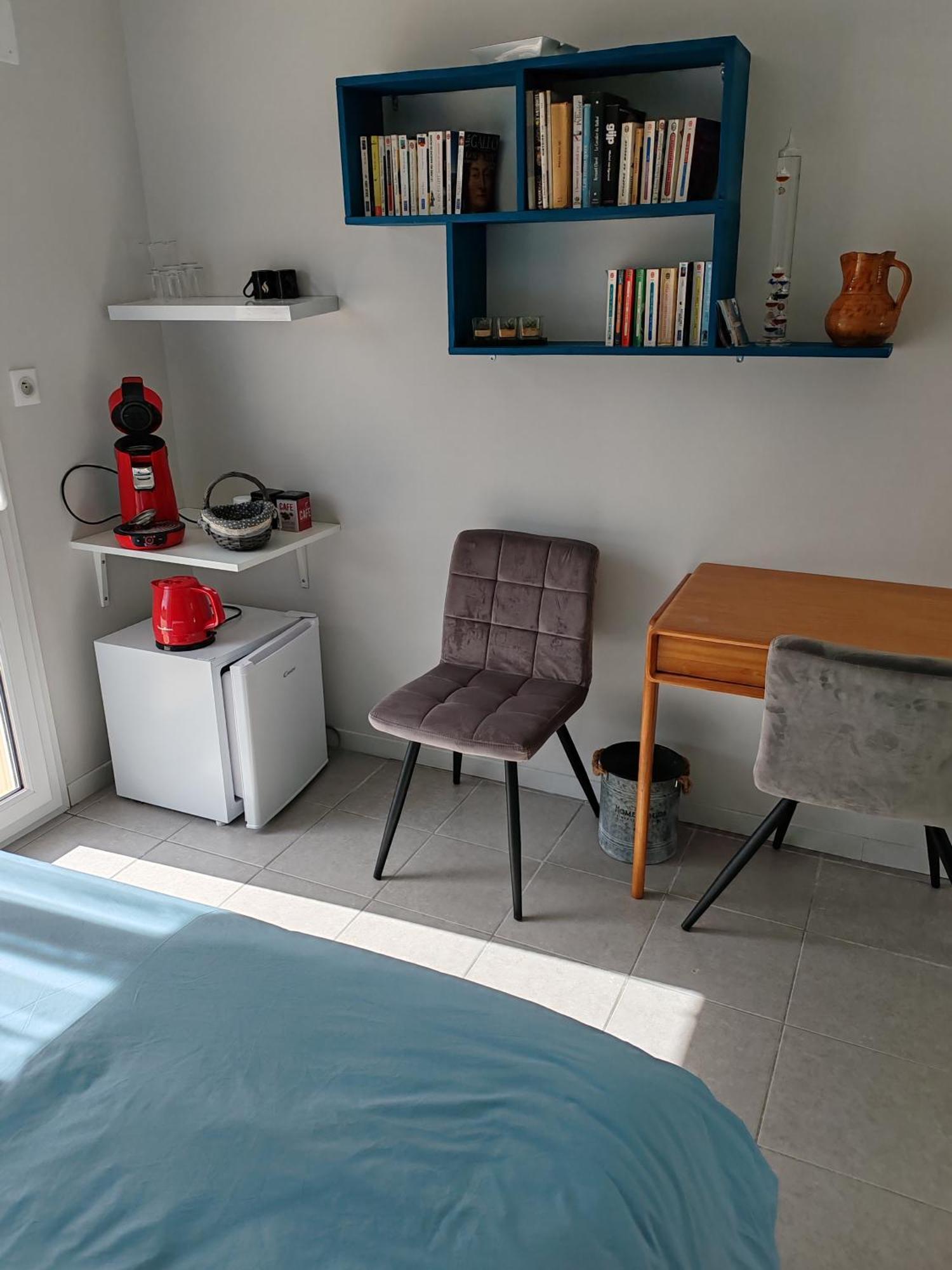 Bed and Breakfast La Revetizon Saint-Pierre-d'Amilly Exterior foto