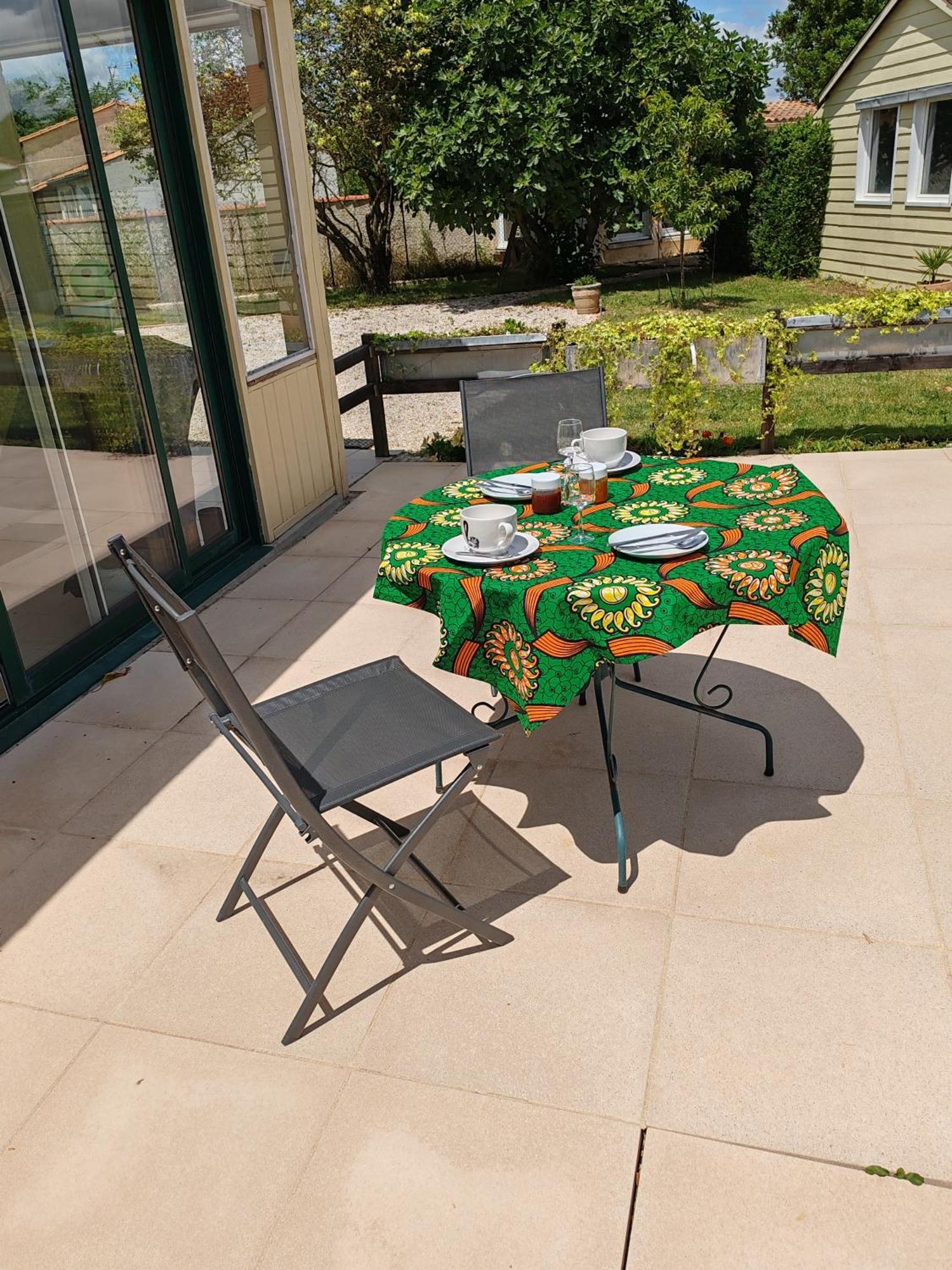 Bed and Breakfast La Revetizon Saint-Pierre-d'Amilly Exterior foto